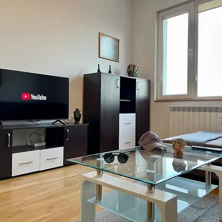 2bd On Vitosha Street By Cosher
